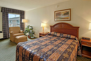 Ramada By Wyndham London,Ontario>>London,3 star