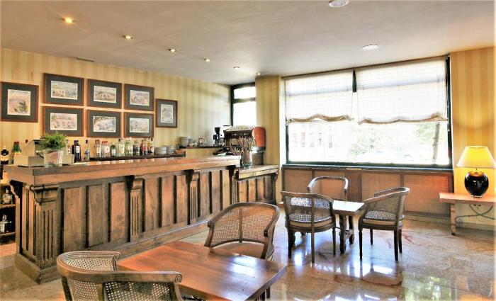 hotel ele puente romano