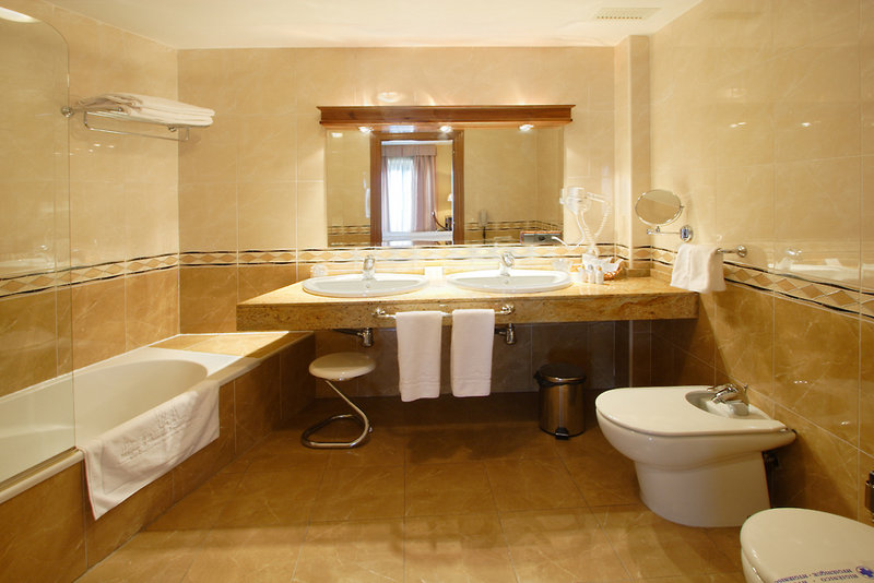 hotel ele puente romano