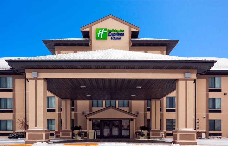 Holiday Inn Express & Suites Winner, An Ihg Hotel
