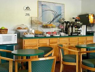 Super 8 By Wyndham Kingston,New York>>Kingston,2.5 star