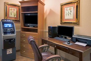 Travelodge By Wyndham Beckley,Near Raleigh General Hospital,2 star