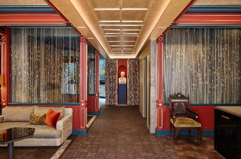 Hôtel De Montesquieu,8 Rue Frederic Bastiat,5 star
