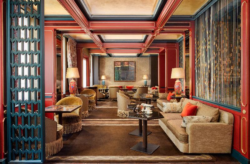 Hôtel De Montesquieu,8 Rue Frederic Bastiat,5 star