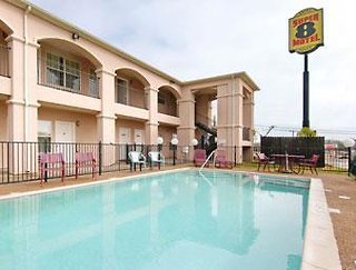 Super 8 By Wyndham Greenville,Near Fletcher Warren Civic Center,2 star