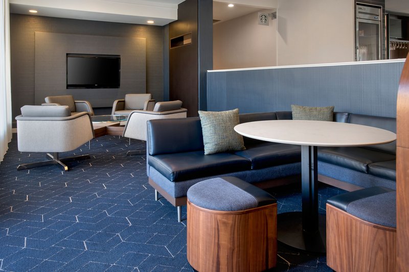 courtyard by marriott new carrollton