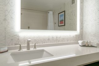 embassy suites by hilton alexandria old town