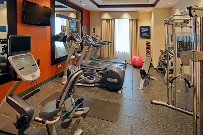 hampton inn and suites arlington crystal city dca