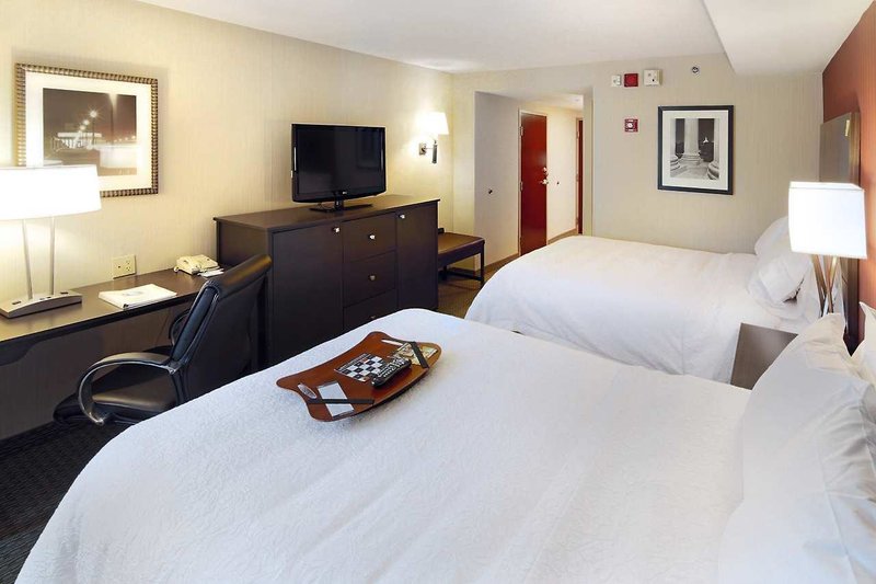 hampton inn and suites arlington crystal city dca