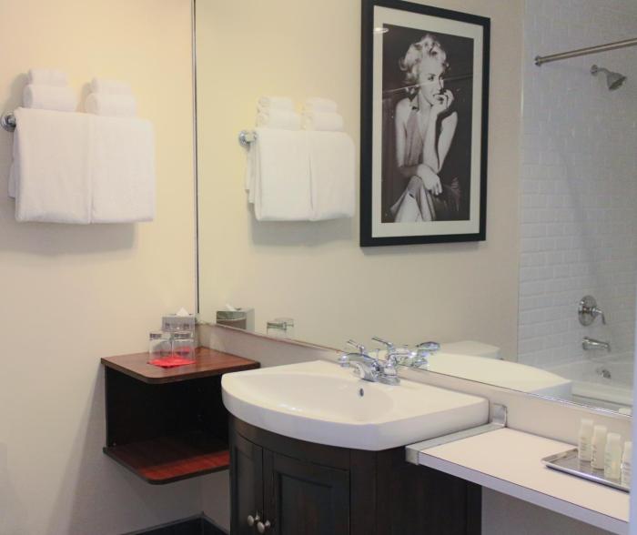 the artmore hotel closed