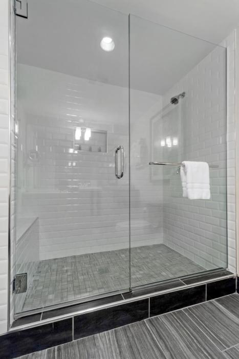 the artmore hotel closed