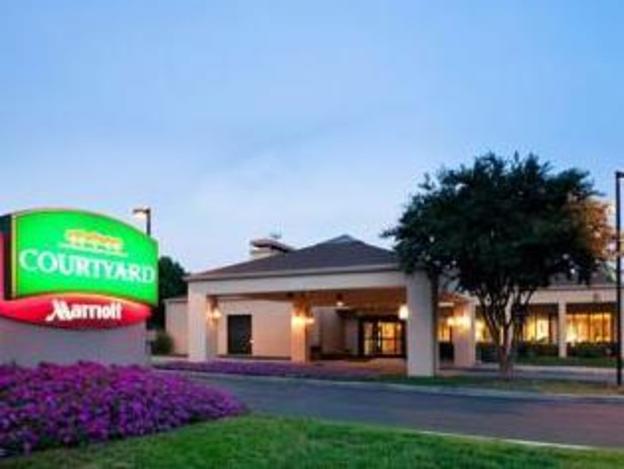 courtyard by marriott atlanta windy hill ballpark