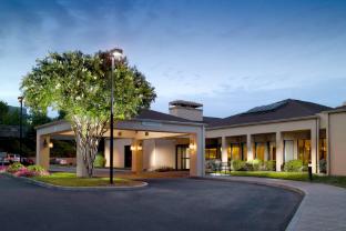 courtyard by marriott atlanta windy hill ballpark