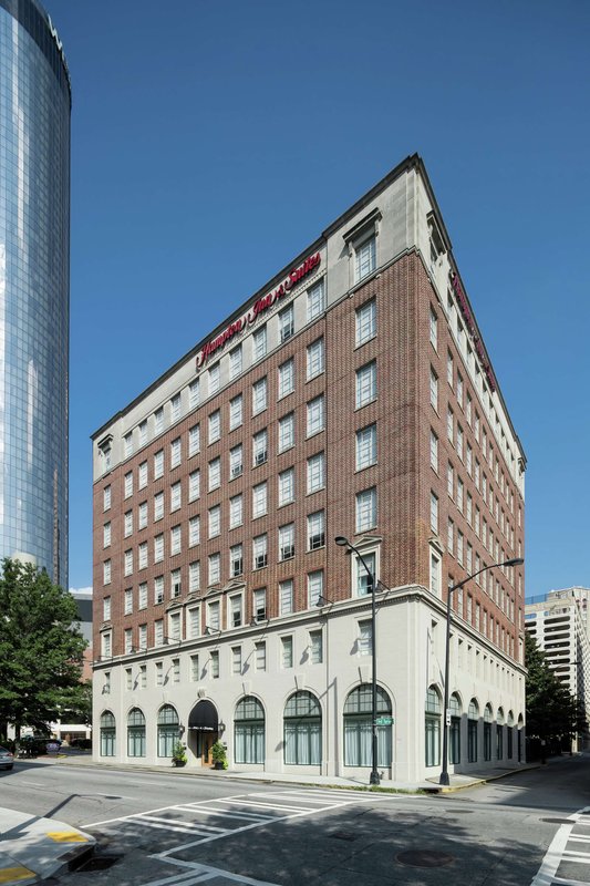 hampton inn and suites atlanta downtown