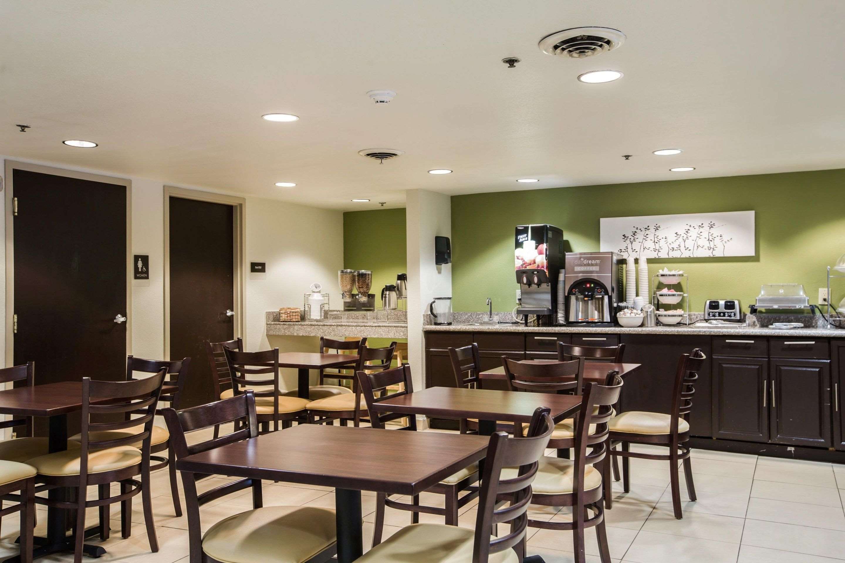 sleep inn atlanta airport
