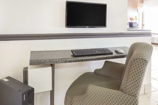 Super 8 By Wyndham Galesburg,Illinois>>Galesburg,2 star
