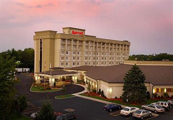 rochester airport marriott