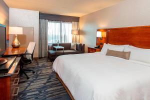 rochester airport marriott