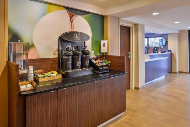 fairfield inn marriott rochester airport