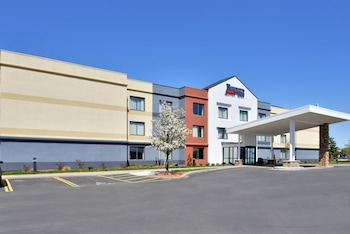 fairfield inn marriott rochester airport