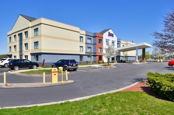 fairfield inn marriott rochester airport
