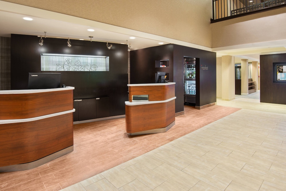 courtyard by marriott springfield airport