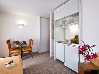 Adagio Access La Defense Place Charras,Hauts-De-Seine>>Courbevoie,3 star