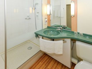 ibis nanterre la defense