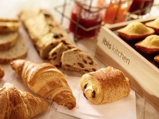 ibis nanterre la defense