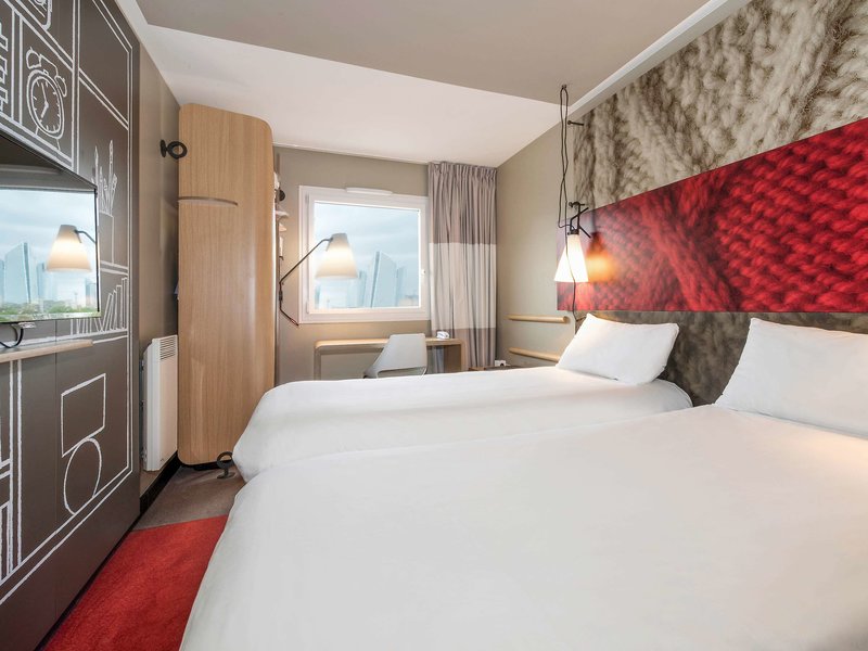 ibis nanterre la defense