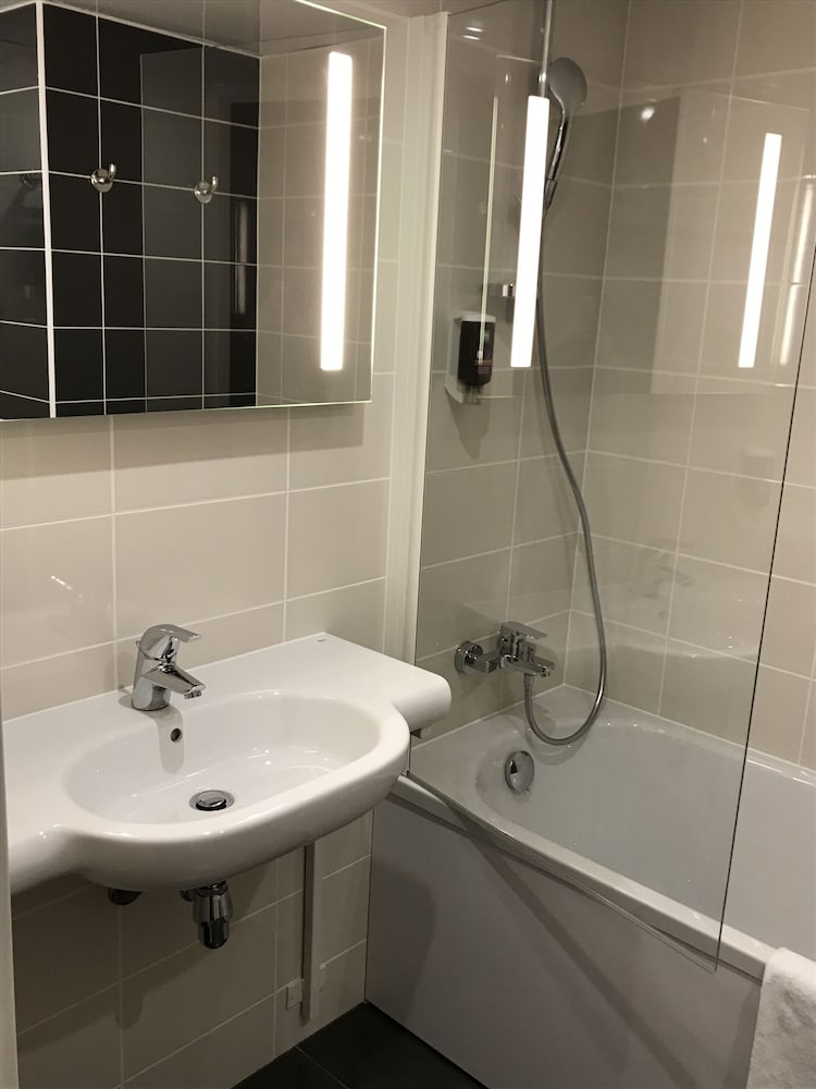 ibis styles paris roissy cdg