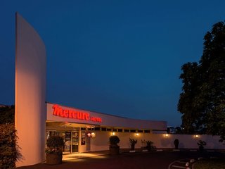 Mercure Paris Orly Airport,Near Espace Jean Monnet,4 star