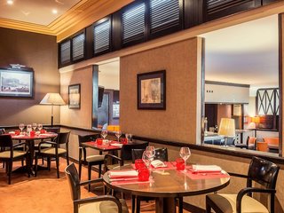 Mercure Paris Orly Airport,Near Espace Jean Monnet,4 star