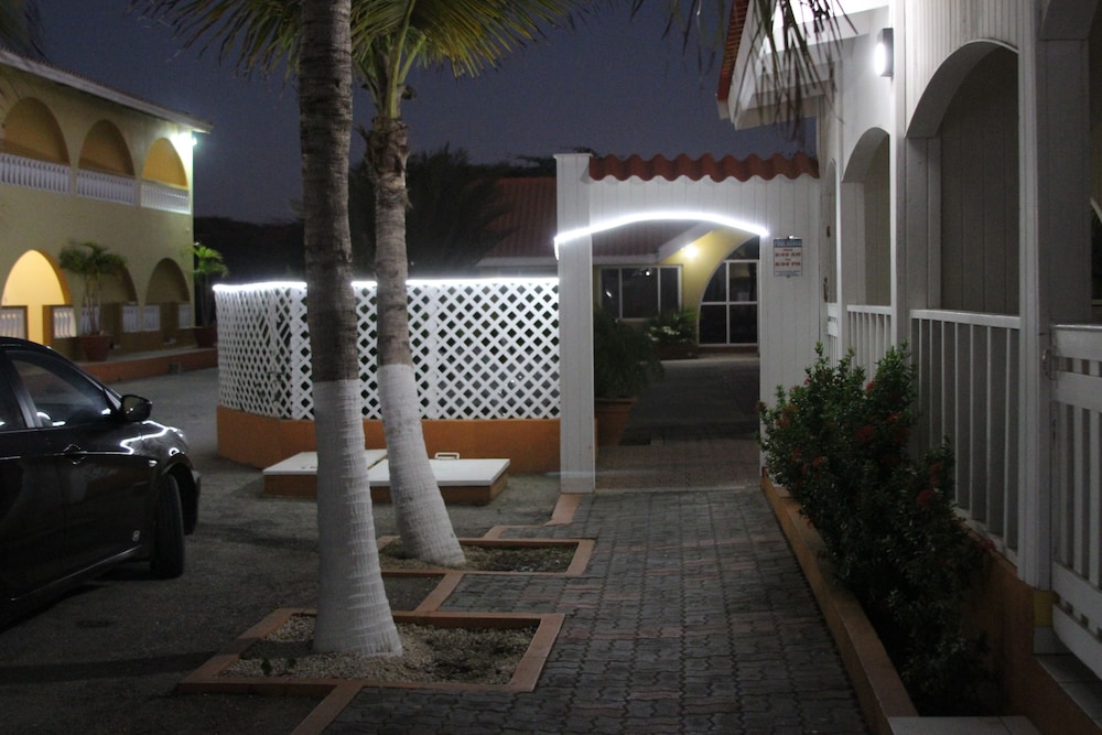 coconut inn
