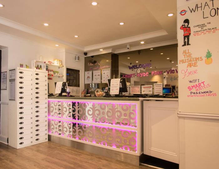 smart hyde park view hostel