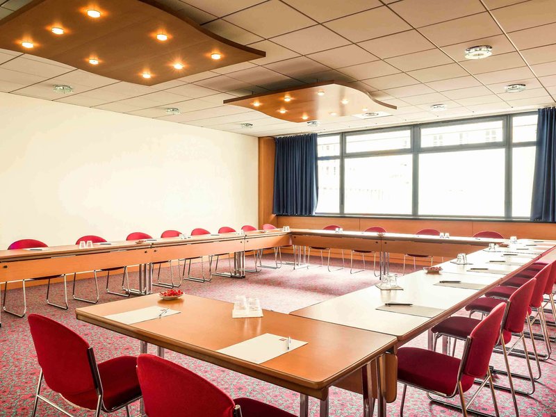 ibis paris 17 clichy batignolles