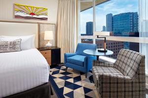 the bristol hotel san diego