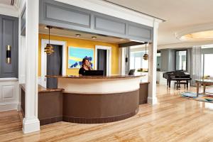 the bristol hotel san diego