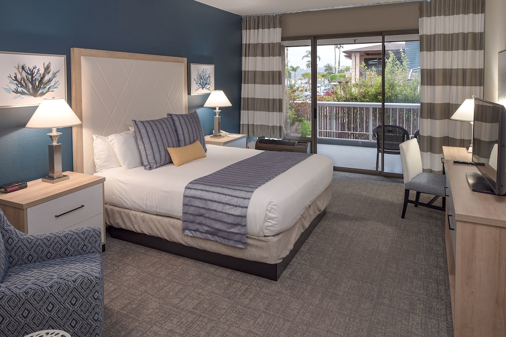 bay club hotel and marina