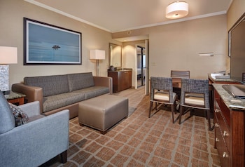 embassy suites by hilton san diego la jolla