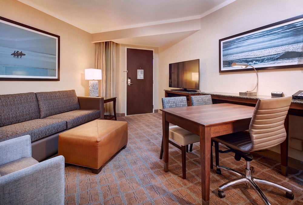 embassy suites by hilton san diego la jolla