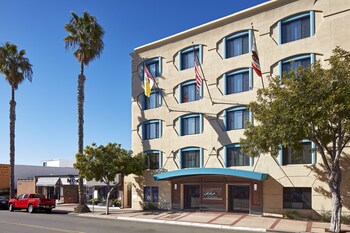 empress hotel of la jolla