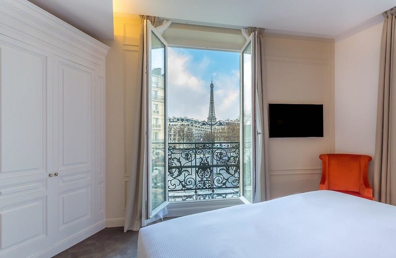 Hotel La Comtesse,Left Bank>>Eiffel Tower,4 star