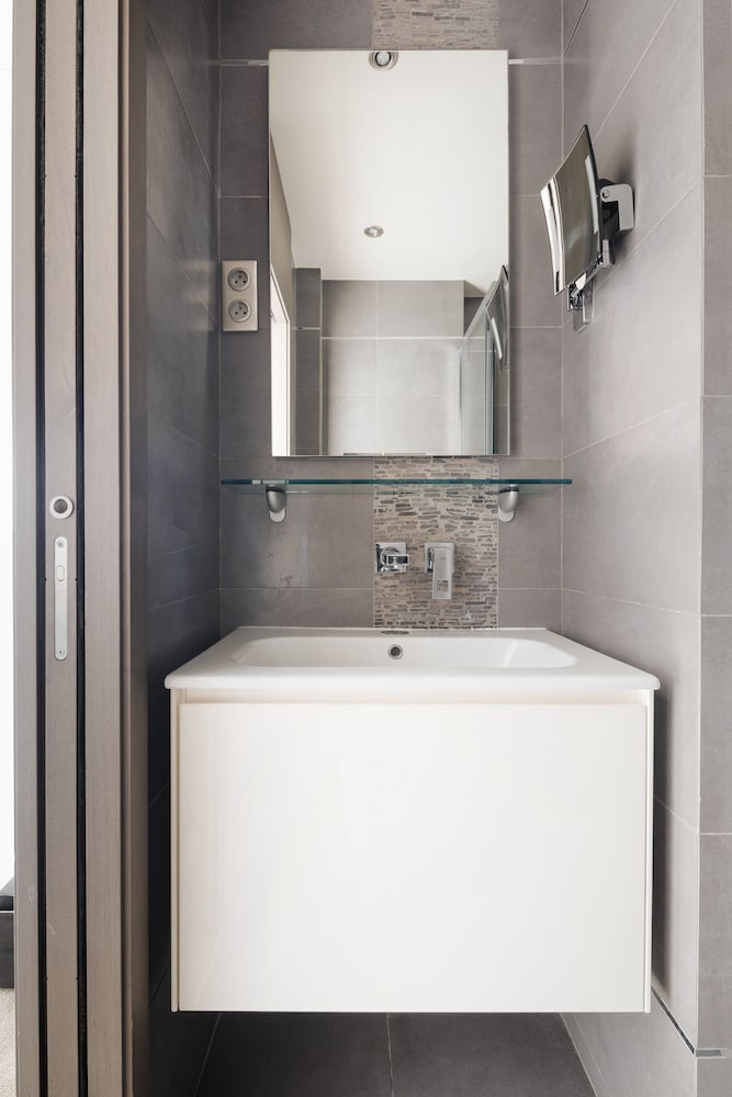 atala hotel champs elysees sonder