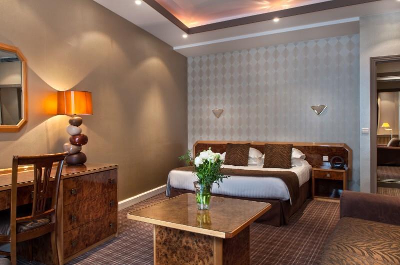 hotel atala champs elysees