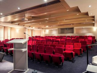 Mercure Paris Boulogne,Near Paris Expo Porte De Versailles,4 star