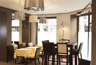 Augustin Astotel,Near Parc Monceau,3 star