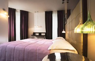 Augustin Astotel,Near Parc Monceau,3 star