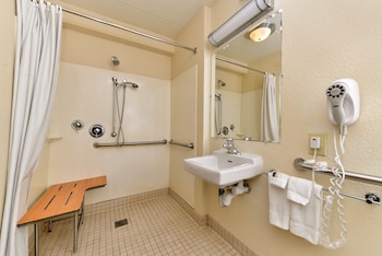 red roof inn plus secaucus meadowlands nyc