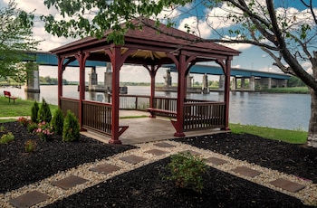 red roof inn plus secaucus meadowlands nyc
